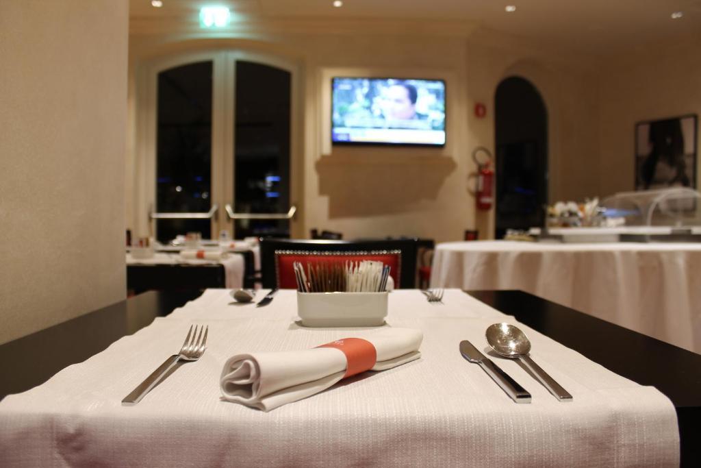 Siri Hotel Fano Ngoại thất bức ảnh