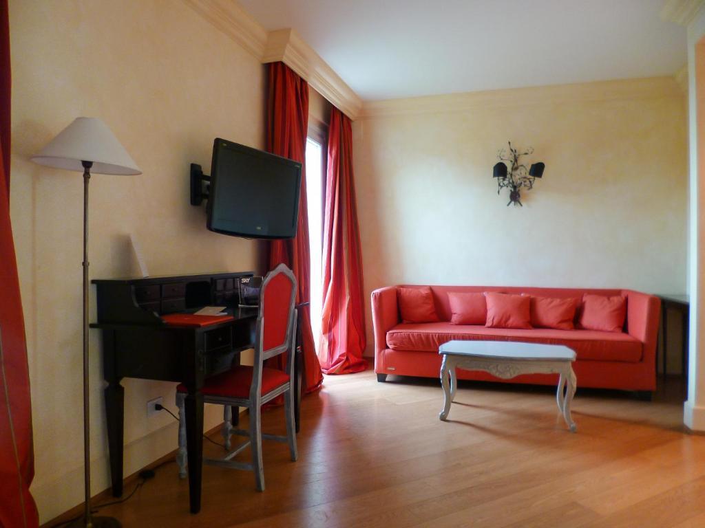 Siri Hotel Fano Phòng bức ảnh
