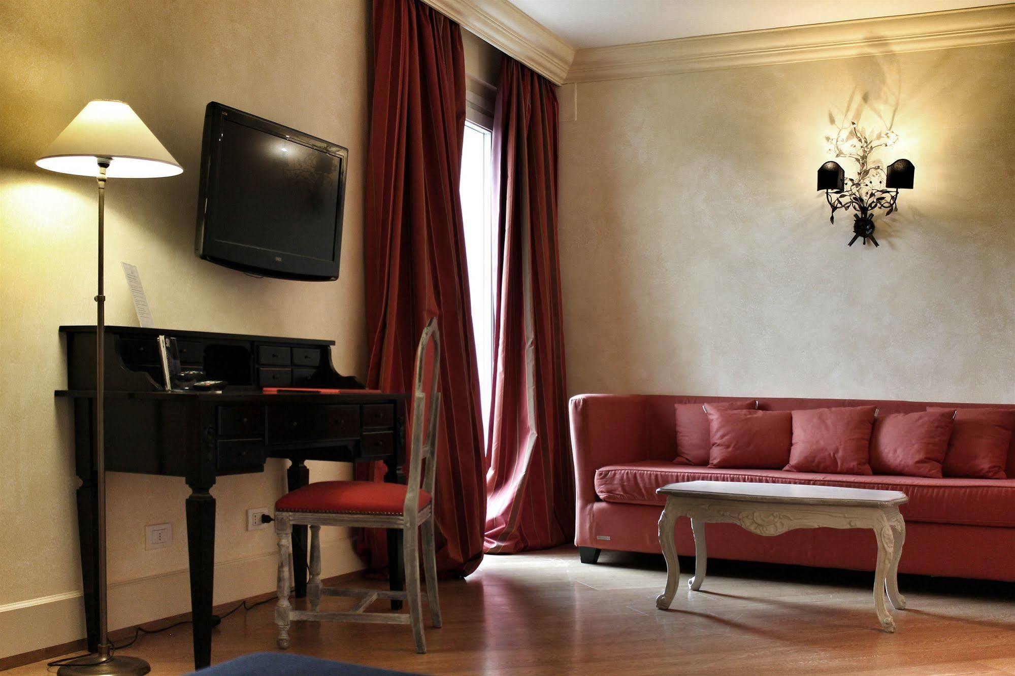 Siri Hotel Fano Ngoại thất bức ảnh