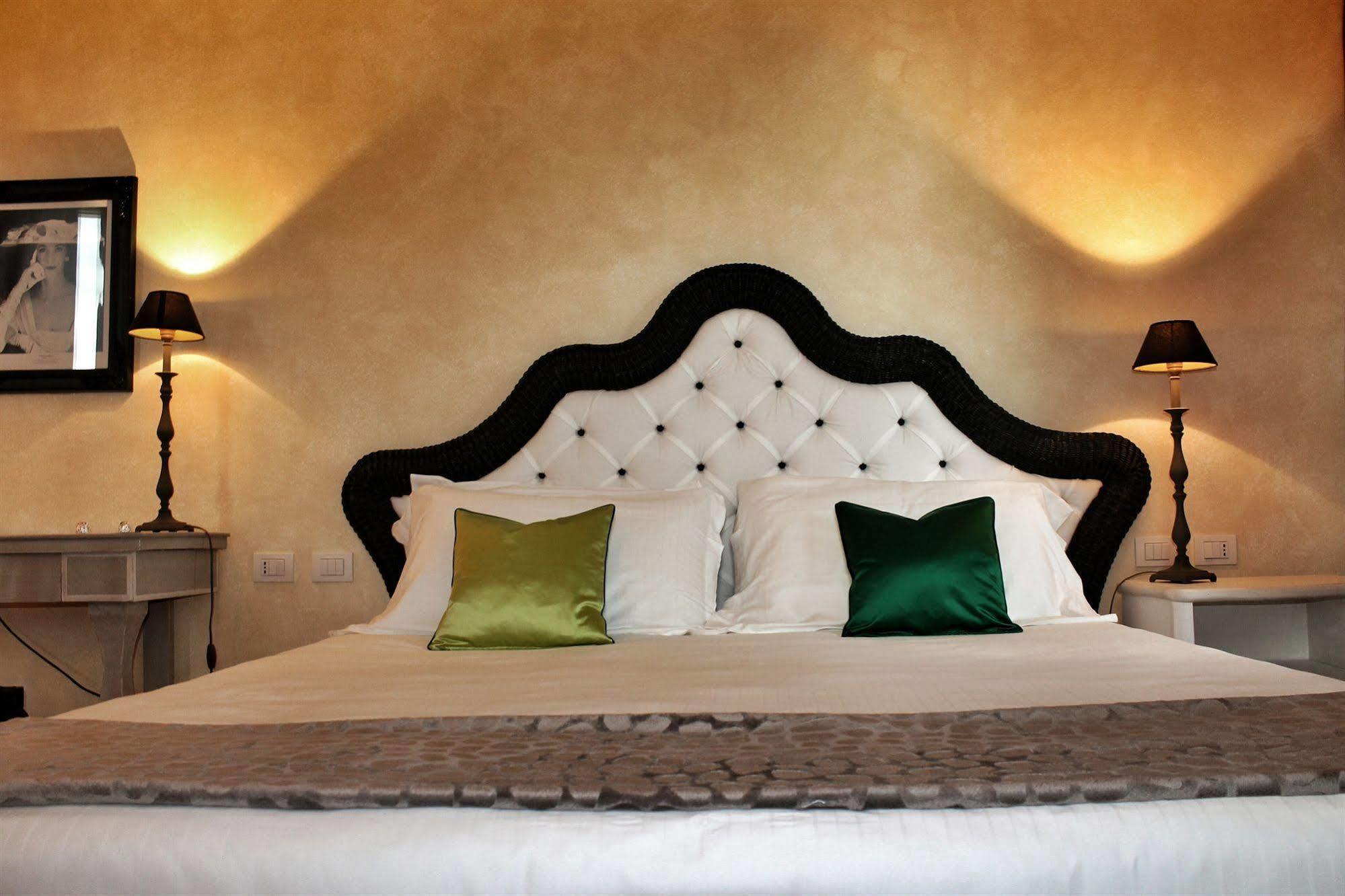 Siri Hotel Fano Ngoại thất bức ảnh